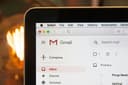Nghệ thuật viết Email chuyên nghiệp: Kỹ năng sinh tồn cho lập trình viên trong kỷ nguyên số