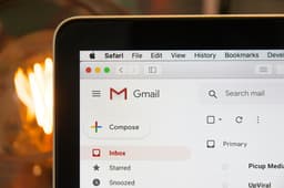 Nghệ thuật viết Email chuyên nghiệp: Kỹ năng sinh tồn cho lập trình viên trong kỷ nguyên số