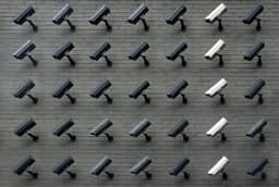 Góc nhìn thực tế về giám sát an ninh: Tại sao việc phá hoại camera Flock không phải là giải pháp cho quyền riêng tư