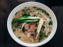 Tối ưu hóa quy trình nấu ăn: Kỹ thuật Pressure Cooker Pho Ga trong 30 phút cho lập trình viên bận rộn
