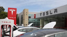 Tesla FSD: Khi phần mềm tự lái đạt cột mốc 1.5 triệu người dùng và bài toán giám sát con người