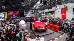 Volkswagen đối mặt khủng hoảng lịch sử: Cắt giảm một nửa danh mục sản phẩm và bài toán nhân sự đầy tranh cãi