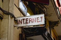 Sự trỗi dậy của Web nhỏ: Quay về bản chất nguyên bản của Internet trong kỷ nguyên AI
