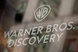 Cuộc chiến nhân sự tại Hollywood: Warner Bros. Discovery khởi kiện Amazon vì hành vi lôi kéo nhân sự cấp cao