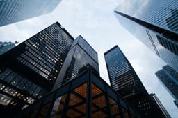 Chiến lược M&A đỉnh cao: Tại sao xây dựng doanh nghiệp để tồn tại tốt hơn là để bán?