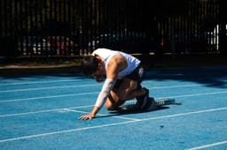 Hiện tượng suy giảm giá trị cuối Sprint: Tại sao các đội ngũ kỹ thuật thường mất kiểm soát trước deadline?
