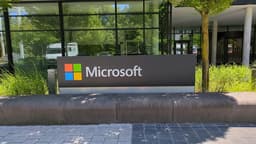 Nghịch lý AI: Microsoft và cuộc khủng hoảng khí hậu khi trung tâm dữ liệu bùng nổ
