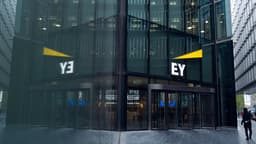 EY và chiến lược AI Router: Giải pháp tối ưu chi phí token trong kỷ nguyên doanh nghiệp