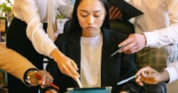 Bẫy tâm lý trong phát triển phần mềm: Tại sao quy trình làm việc của bạn đang cản trở sự thành công?