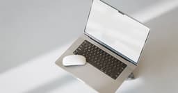 Giải mã thử thách 418: Khi tư duy thiết kế Retro và kỹ thuật CSS tạo nên trải nghiệm độc bản