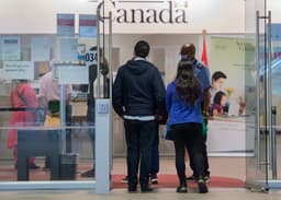 Cuộc khủng hoảng chảy máu chất xám tại Canada: Khi hạ tầng kinh tế không bắt kịp khát vọng công nghệ