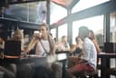 Nghệ thuật tồn tại: Tư duy cốt lõi để duy trì sự tỉnh táo trong kỷ nguyên công nghệ số